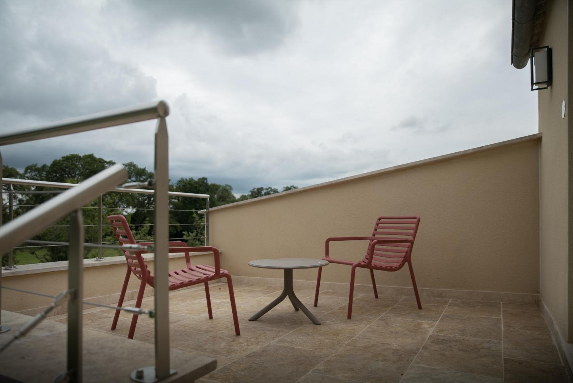 Domaine De L'ecorcerie Hotel