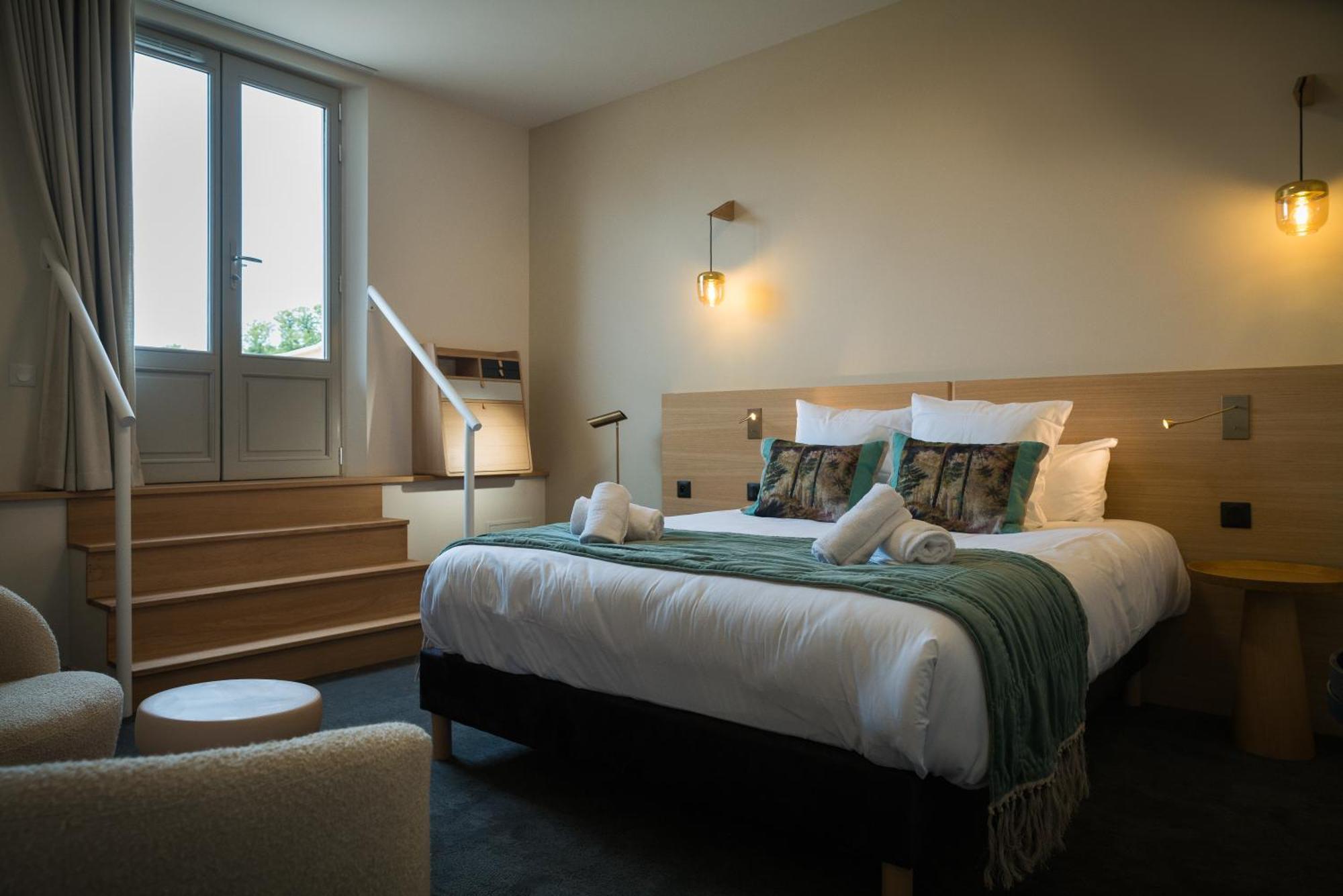 Domaine De L'ecorcerie Hotel Fontaine-le-Comte